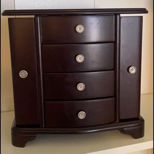 Seya jewelry box- brown.